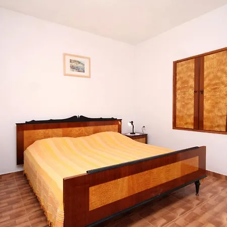 Apartamento By The Sea Cove Milna - Zastrazisce, Hvar - 8951