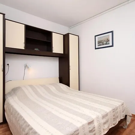 Apartamento By The Sea Cove Milna - Zastrazisce, Hvar - 8951 *