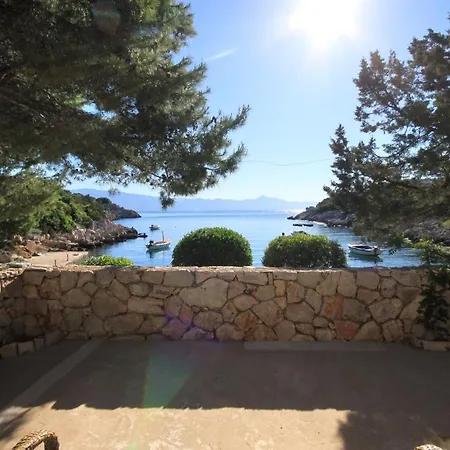 Apartamento By The Sea Cove Milna - Zastrazisce, Hvar - 8951 *